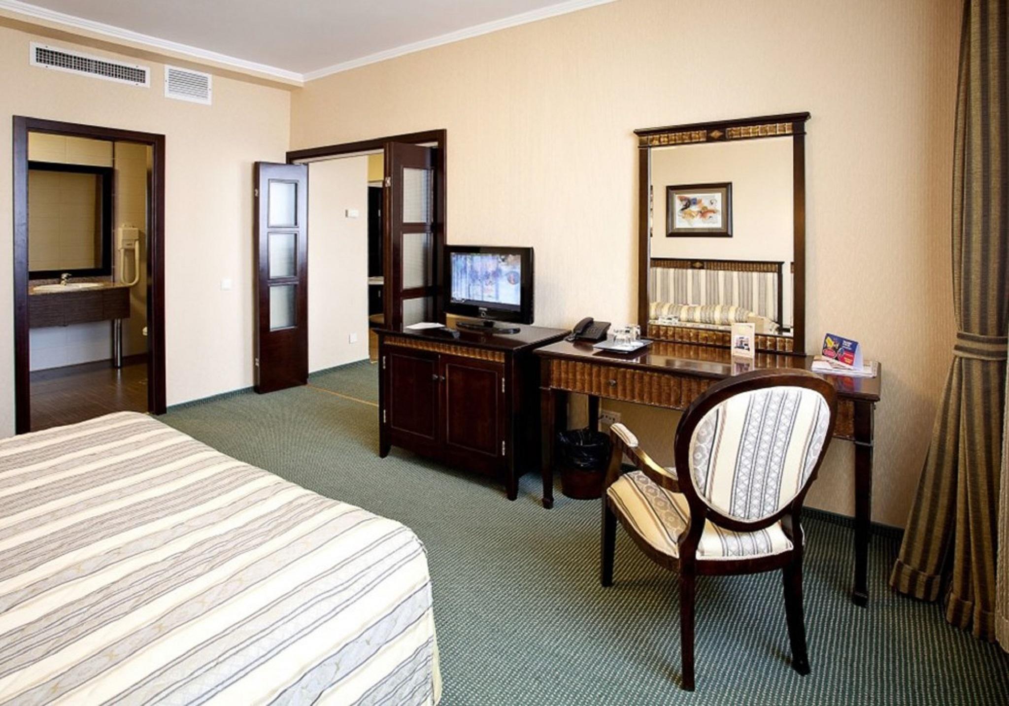 Hotel Tecadra Pipera Buitenkant foto