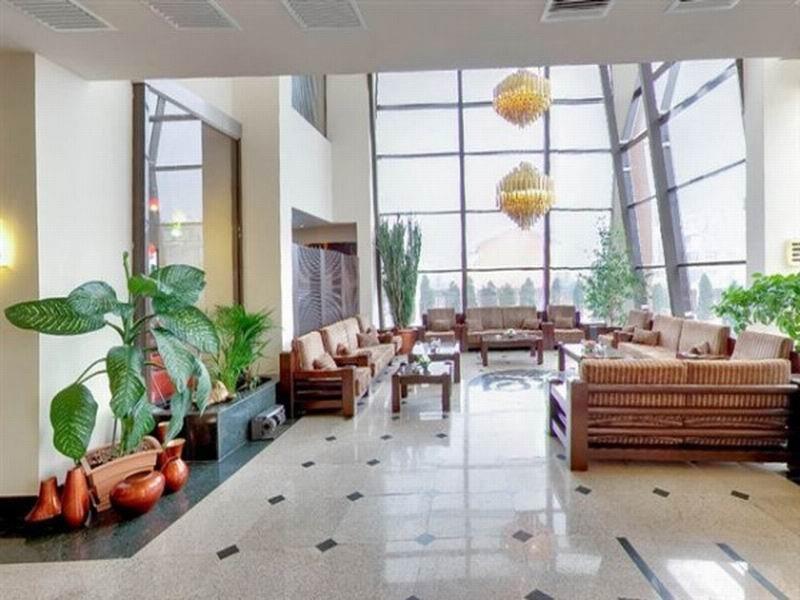Hotel Tecadra Pipera Buitenkant foto
