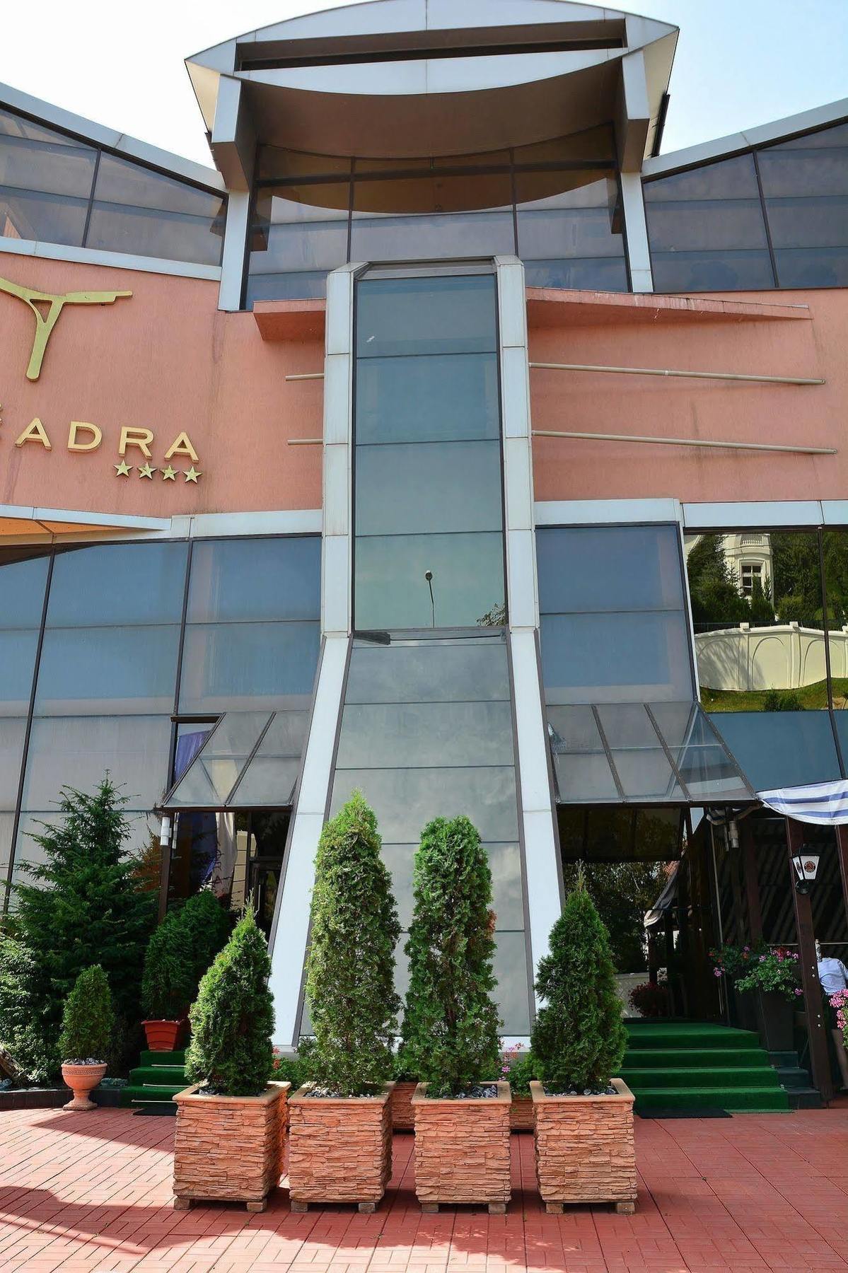 Hotel Tecadra Pipera Buitenkant foto